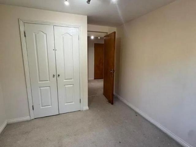 Apartment for rent in Little Stanmore, Greater London