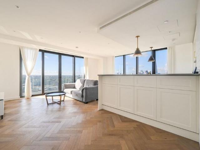 Apartment for rent in St. George in the East, Greater London