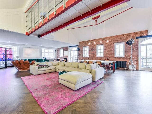 Flat for rent in Battersea, Isle Of Man