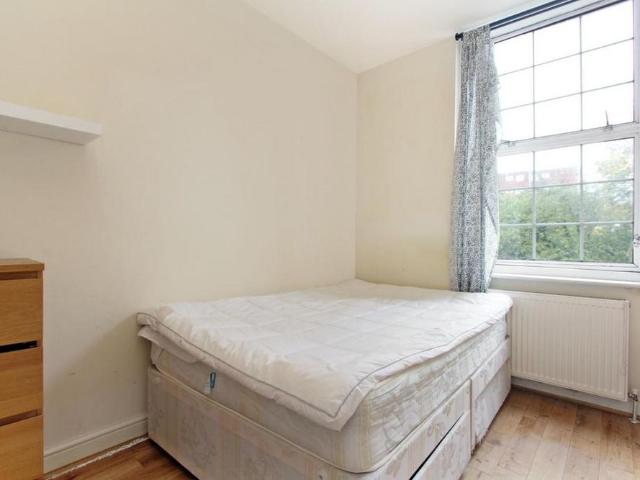 Apartment for rent in London Borough of Lewisham, Forest Hill