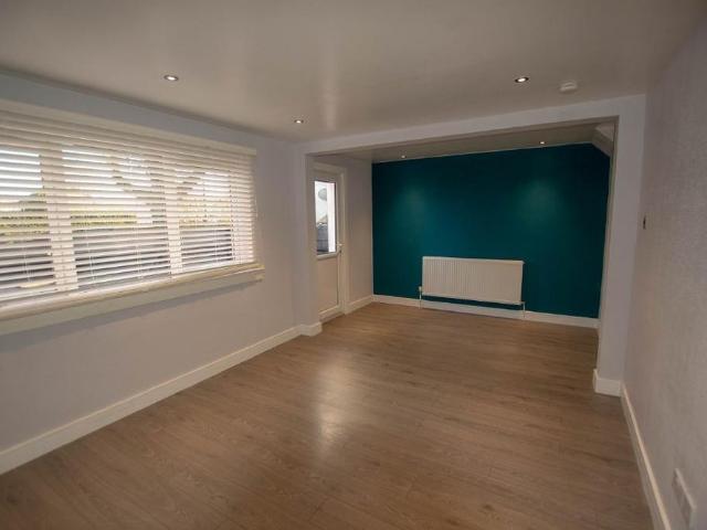 Apartment for rent in Peasehill, Scotland