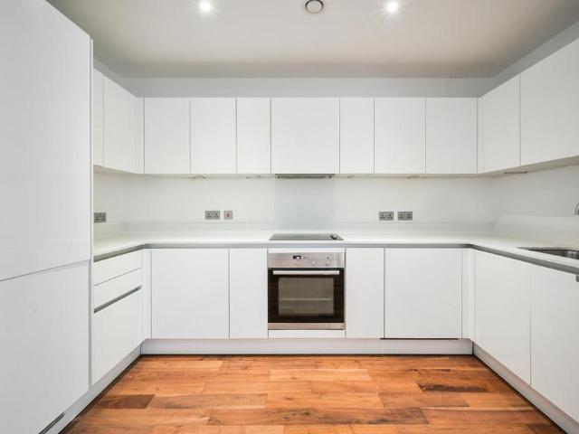 Flat for rent in Kilburn, Greater London
