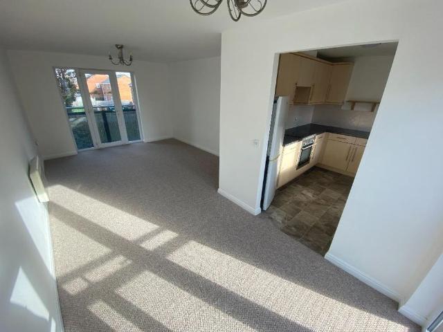 Apartment for rent in Hunts Cross, Calderstones