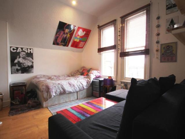 Flat for rent in Holloway, Greater London