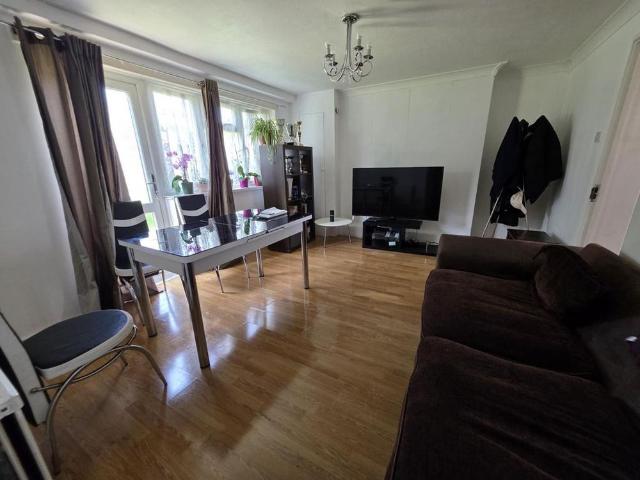 Apartment for rent in Lower Edmonton, Greater London