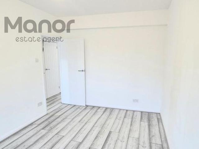 Apartment for rent in Chadwell Heath, Isle Of Man