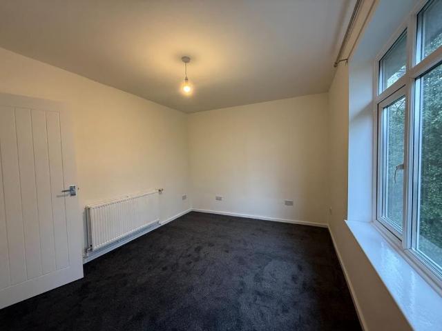 Apartment for rent in Sydenham, Green Close