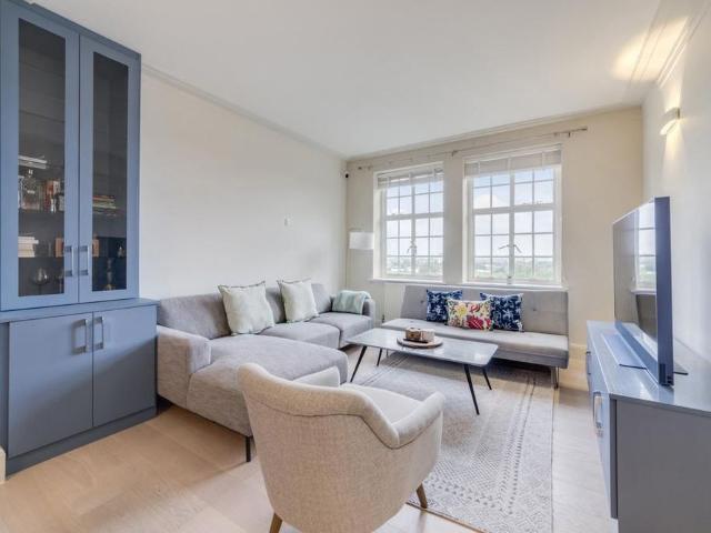 Apartment for rent in London Borough of Camden, Greater London