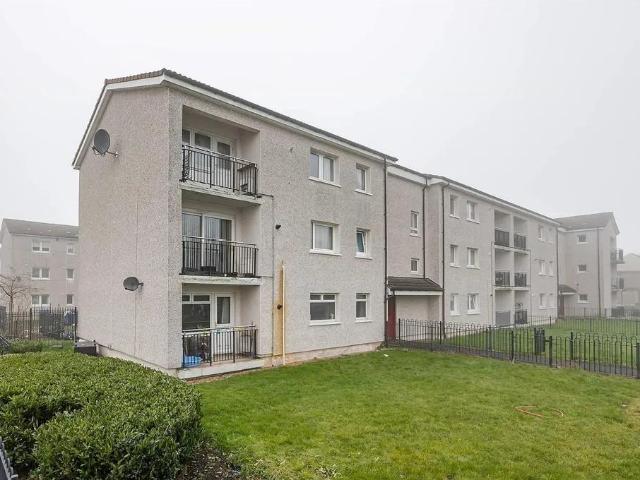 Flat for rent in Blackburn, Scotland