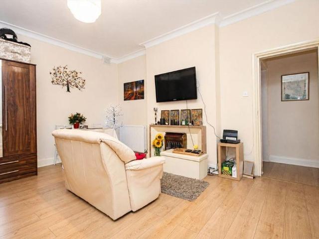Apartment for rent in London Borough of Hounslow, Spring Grove