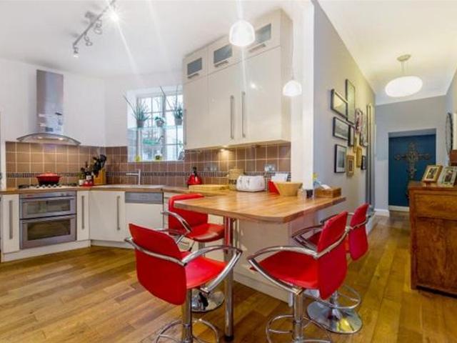 Flat for rent in Belsize Park, Greater London