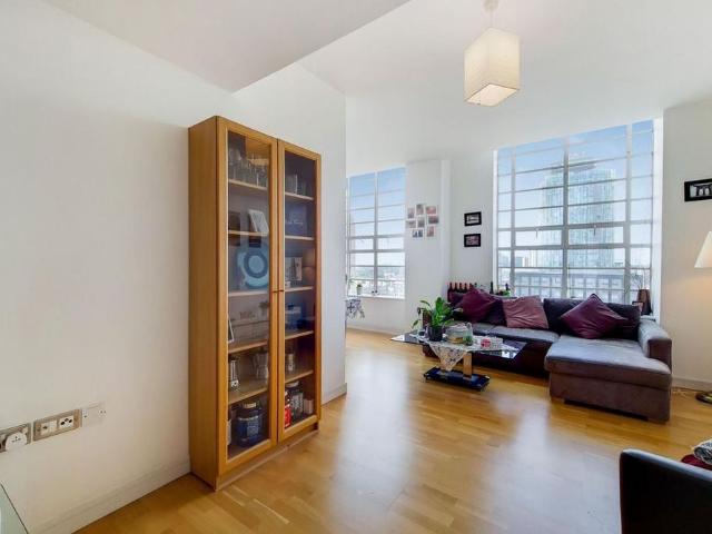 Apartment for rent in London Borough of Hounslow, Greater London
