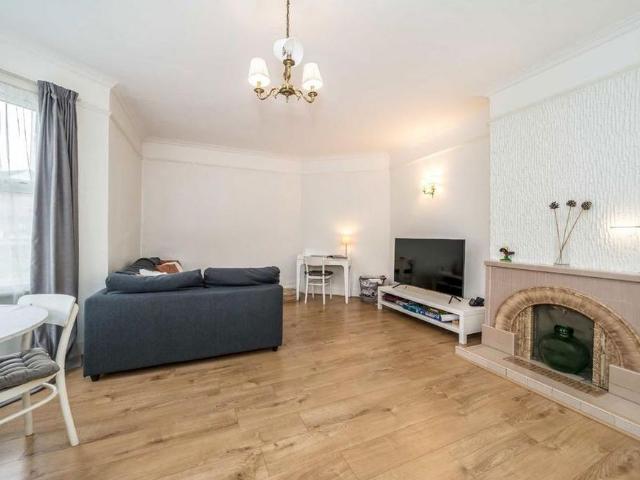 Apartment for rent in Streatham Hill, Greater London