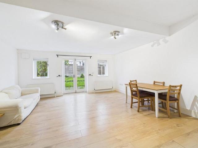 Apartment for rent in Streatham, Greater London