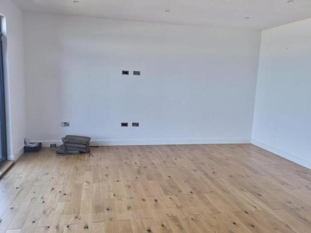 Apartment for rent in Oxenden, The Bridge