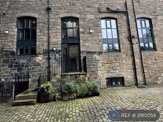 Flat for rent in Farsley, West Yorkshire