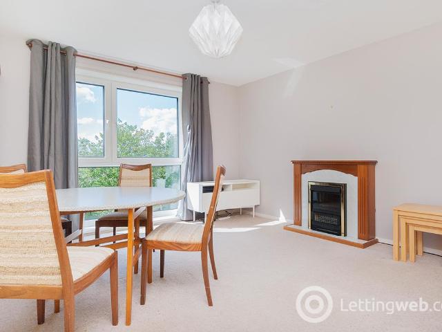 Apartment for rent in East Craigs, Scotland