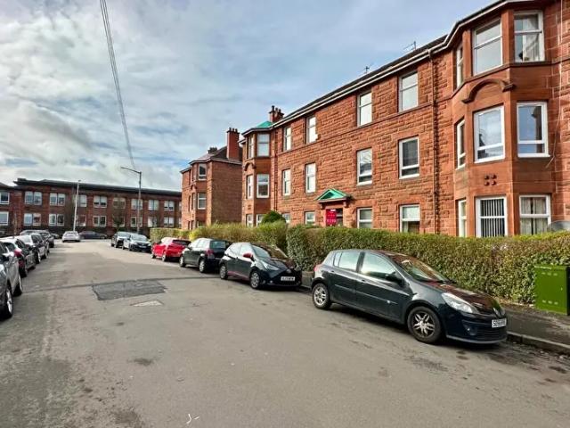 Apartment for rent in Shawmoss, Glasgow