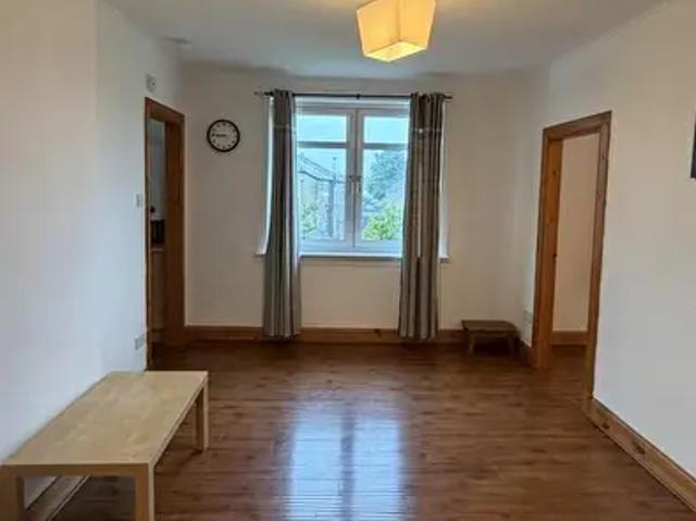 Apartment for rent in Simshill, Scotland
