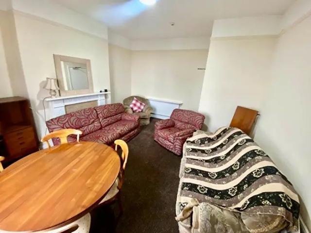 Apartment for rent in Brynmill, Swansea