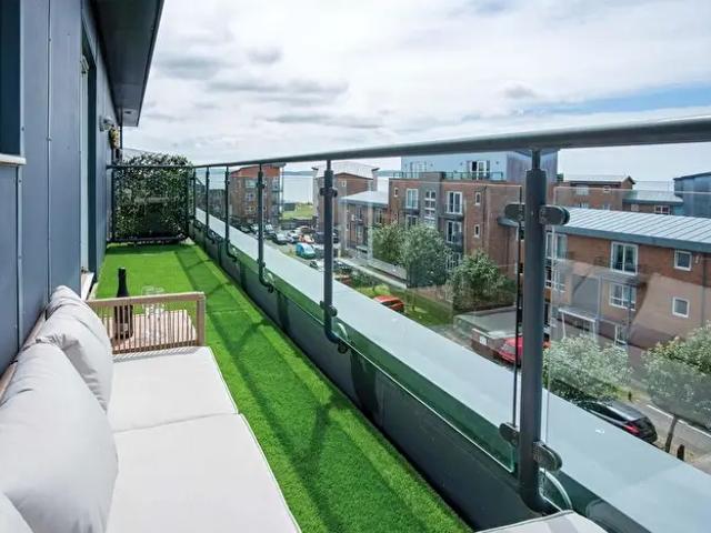 Apartment for rent in Seaside, Llanelli
