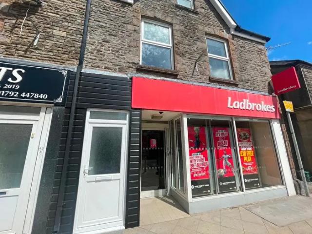 Apartment for rent in Aberclydach, Clydach