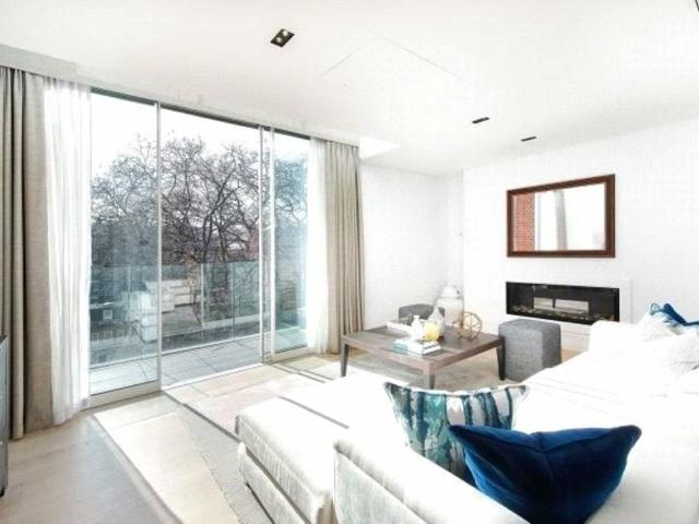 Apartment for rent in Mayfair, Greater London