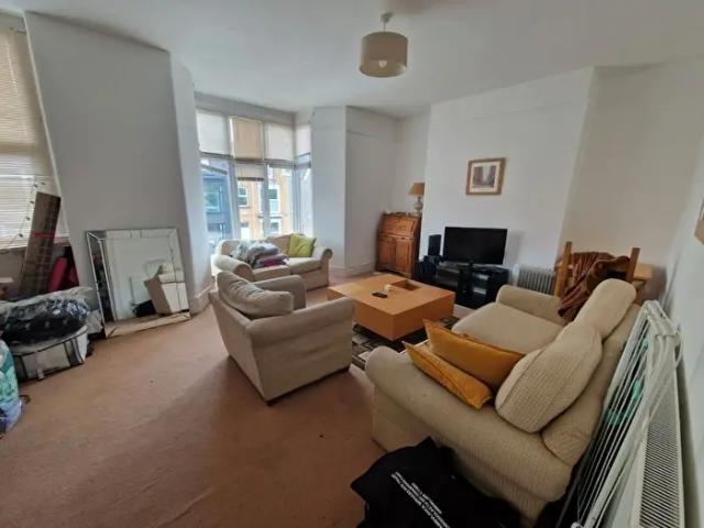 Apartment for rent in Brynmill, Swansea