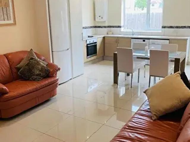 Apartment for rent in Brynmill, Swansea