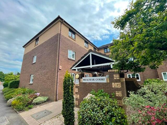 Apartment for rent in Braidbar, Giffnock