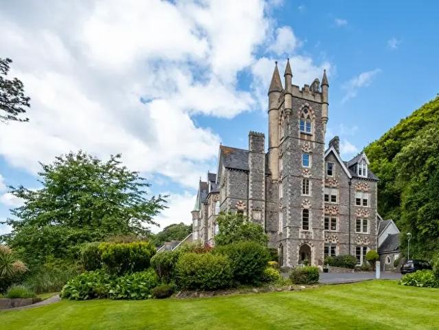 Apartment for rent in Rotherslade, Newton