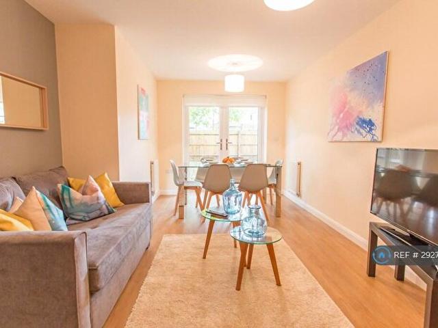 Apartment for rent in Barton, The Slade