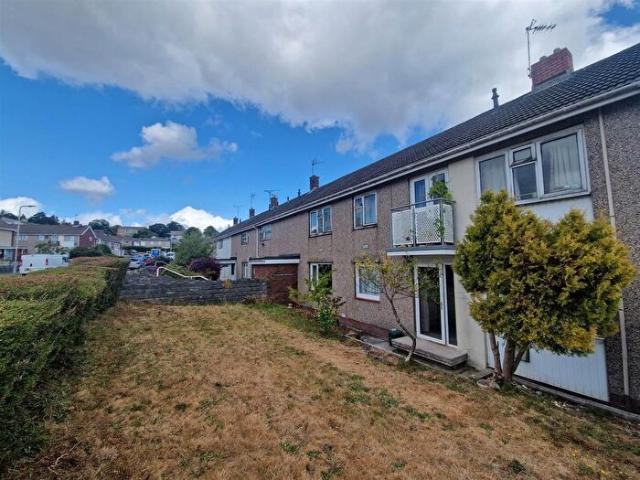 Apartment for rent in Nangreaves, Wales