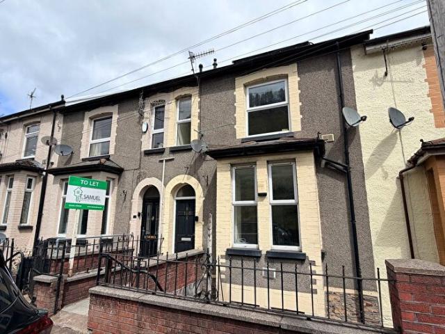 Apartment for rent in Ferndale, Wales