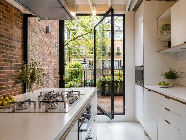 Apartment for rent in North Kensington, Greater London