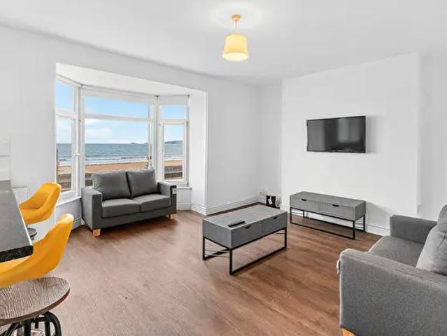 Apartment for rent in Mount Pleasant, Swansea