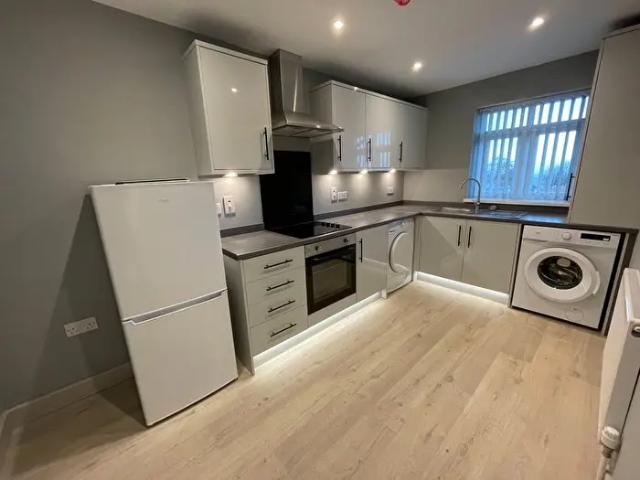 Apartment for rent in Portmead, Swansea