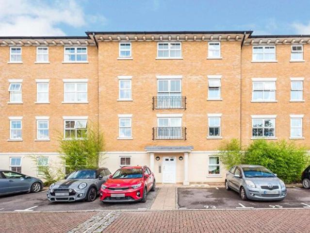 Apartment for rent in Cowley Marsh, The Slade