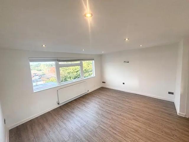 Apartment for rent in Cliff Hill, Warwick