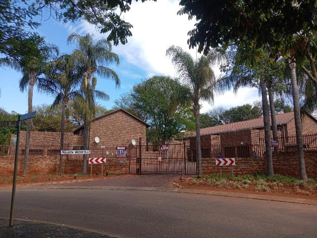 Apartment for rent in Sinoville, Pretoria