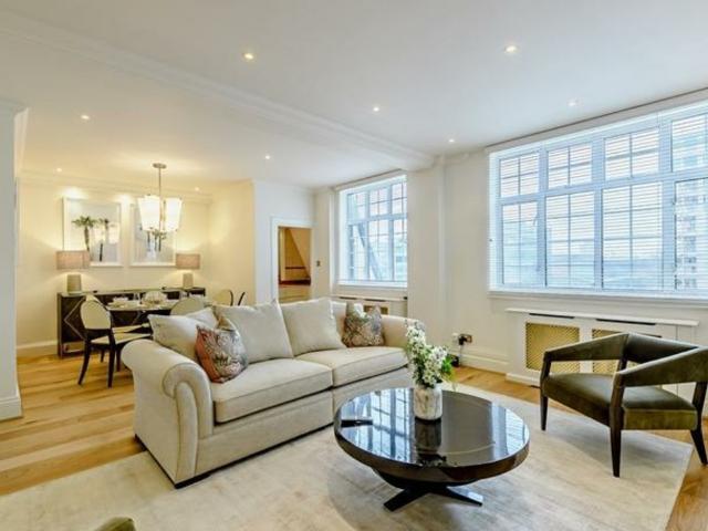 Apartment for rent in St. John's Wood, Greater London