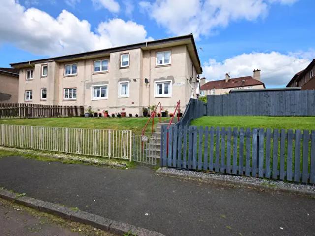Apartment for rent in Brownsburn, Scotland