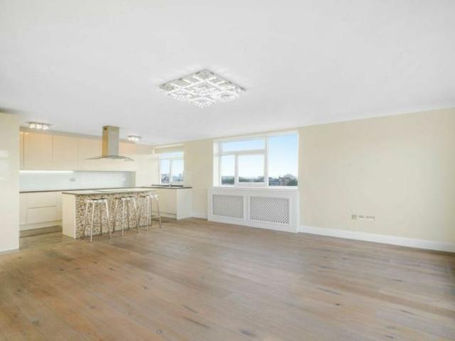 Apartment for rent in St. John's Wood, Greater London