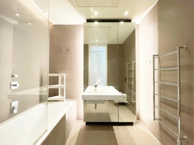 Apartment for rent in Westminster, Victoria