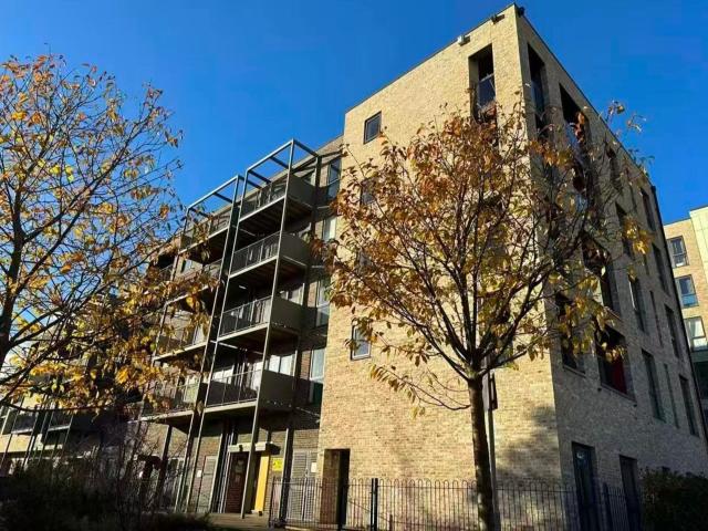 Apartment for rent in Colindale, Greater London