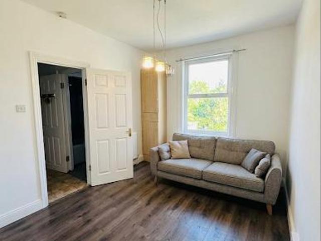 Apartment for rent in London Borough of Ealing, Greater London