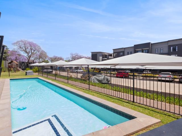 Apartment for rent in Waverley, Johannesburg