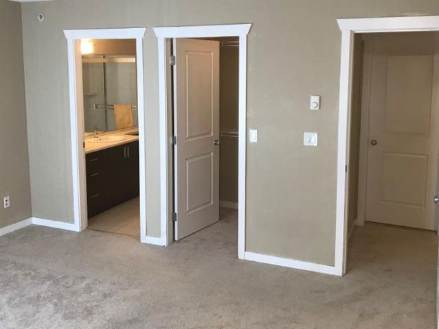 Townhouse for rent in Surrey