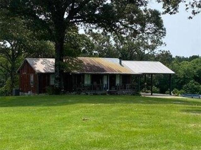 House for sale in Florien, Louisiana