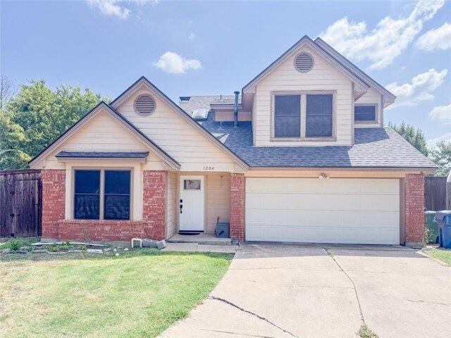 House for sale in Denton, Texas